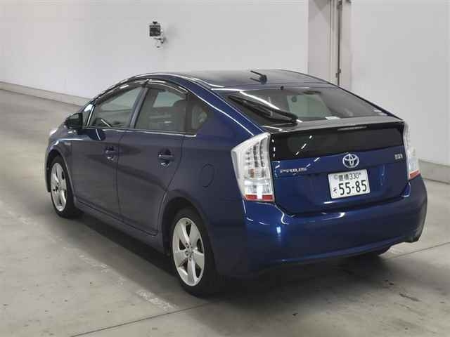 TOYOTA PRIUS 2011