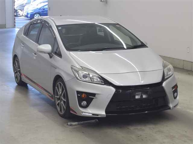 TOYOTA PRIUS 2012