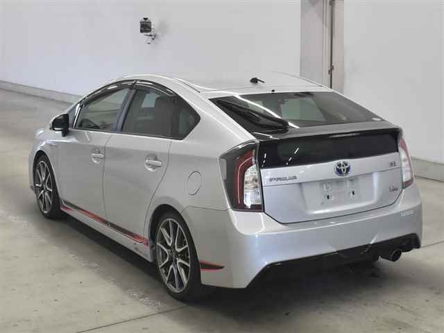 TOYOTA PRIUS 2012