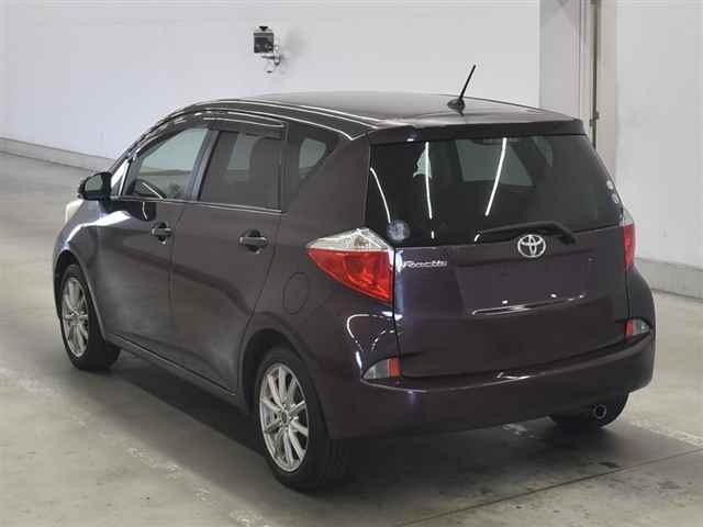 TOYOTA RACTIS 2011