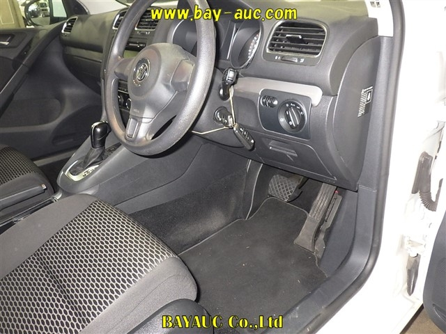 VOLKSWAGEN GOLF 2011