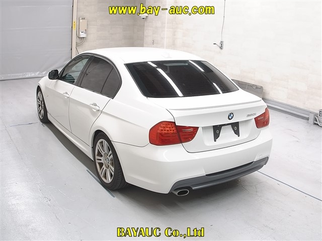BMW 3 SERIES 2010
