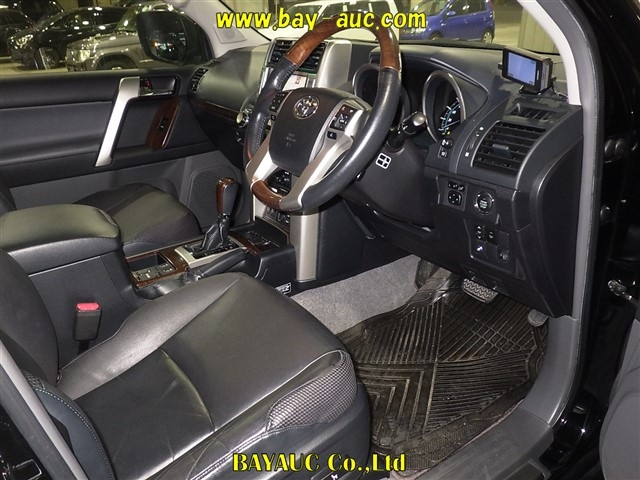 TOYOTA LAND CRUISER PRADO 2012