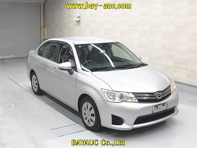 TOYOTA COROLLA AXIO 2013