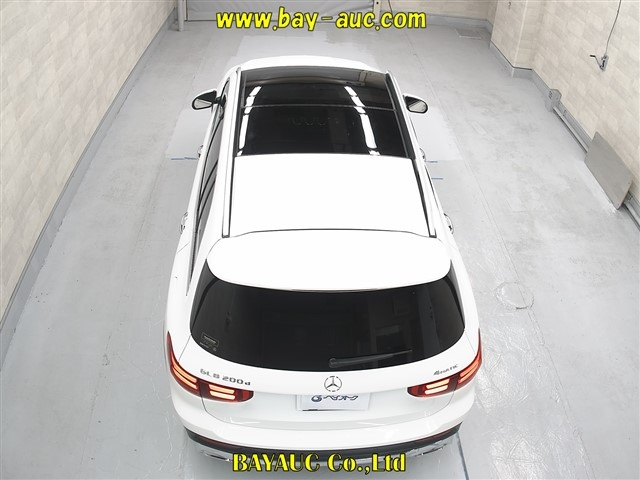 MERCEDES BENZ GLB 2024