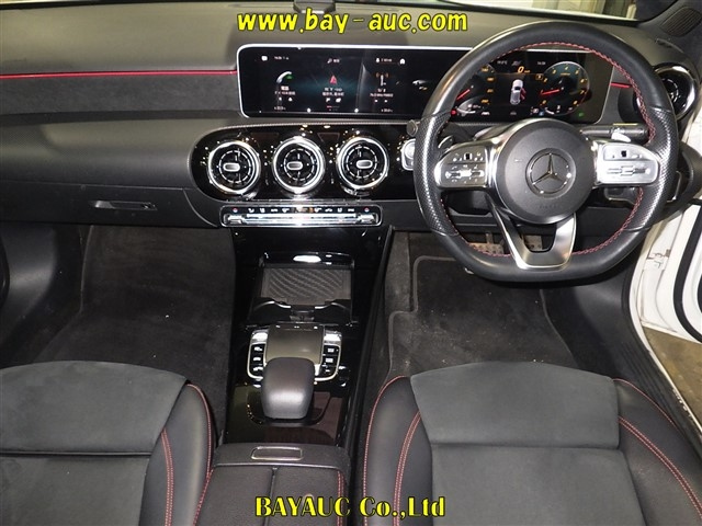 MERCEDES BENZ A CLASS 2018