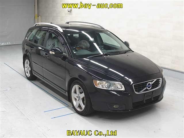VOLVO V50 2011