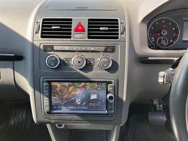 VOLKSWAGEN GOLF TOURAN 2013