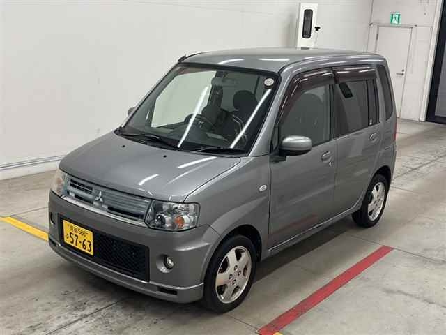 MITSUBISHI TOPPO 2010