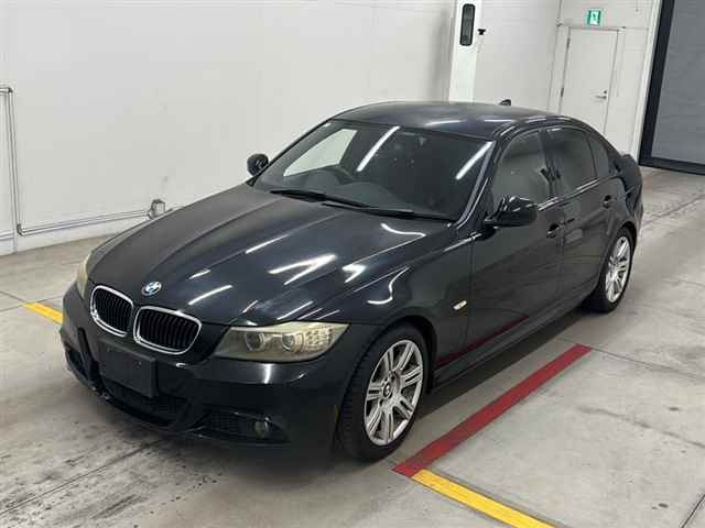 BMW 3 SERIES 2010