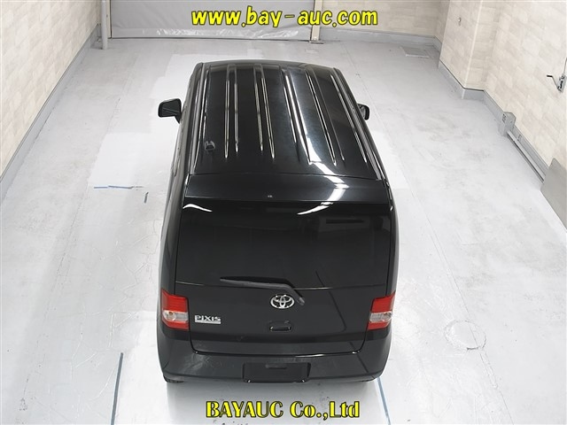 TOYOTA PIXIS SPACE 2015