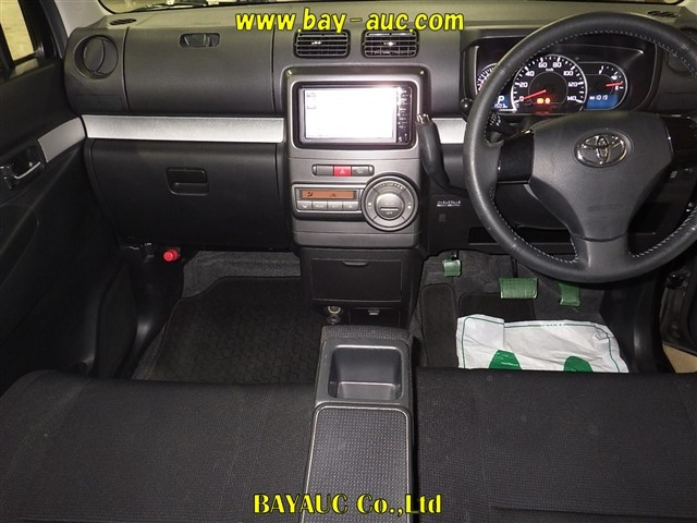 TOYOTA PIXIS SPACE 2015