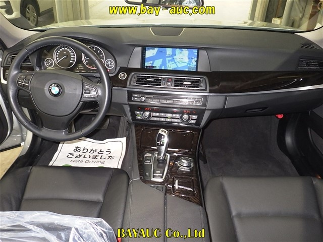 BMW 5 SERIES 2010