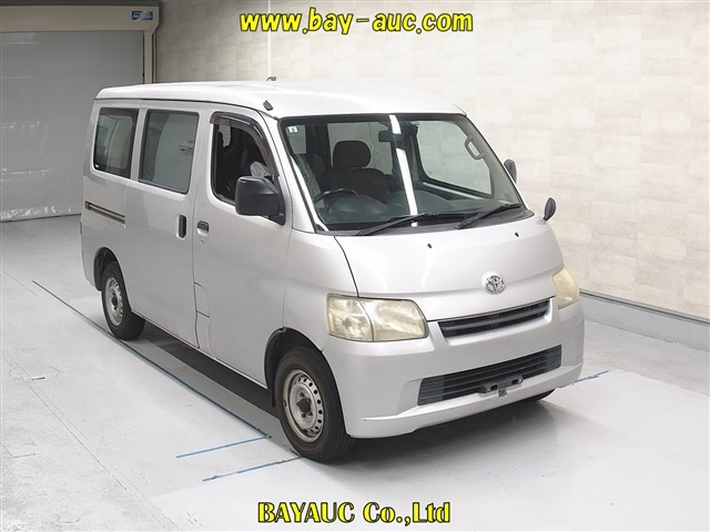 TOYOTA TOWN ACE VAN 2009