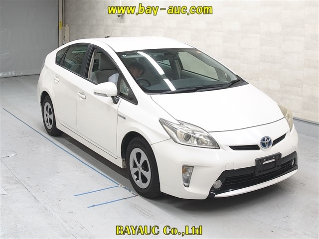 TOYOTA PRIUS 2012