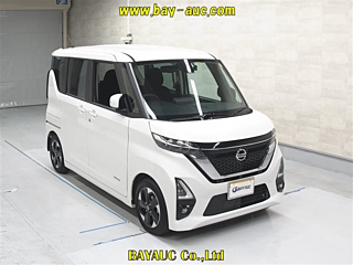 NISSAN ROOX 2023