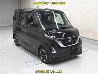 NISSAN ROOX 2021