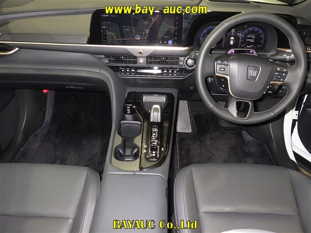 TOYOTA CROWN SPORT 2024