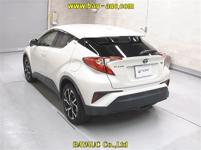 TOYOTA C-HR 2017