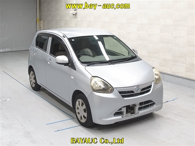 DAIHATSU MIRA E S 2013