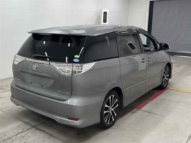 TOYOTA ESTIMA 2012