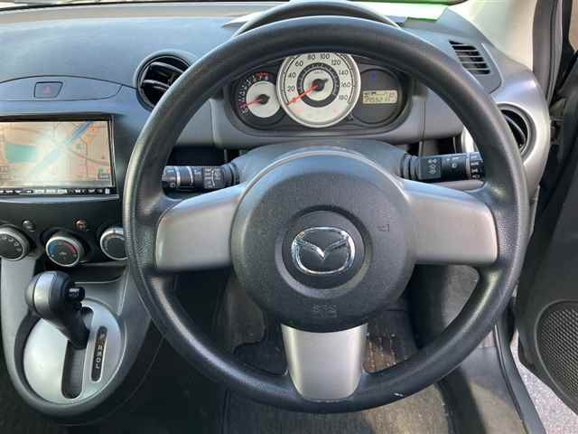MAZDA DEMIO 2010