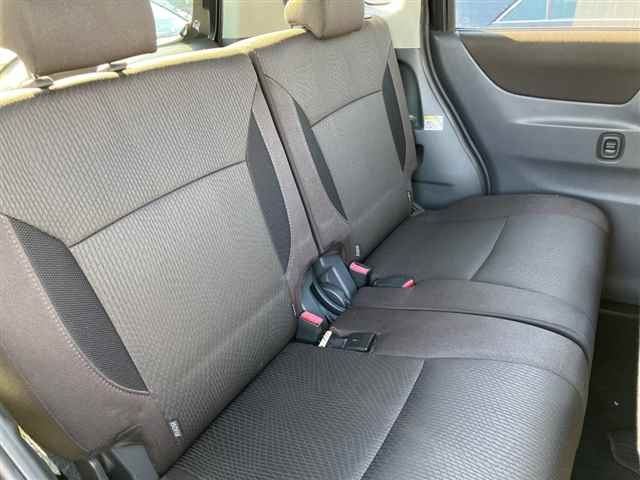 MITSUBISHI DELICA D2 2011