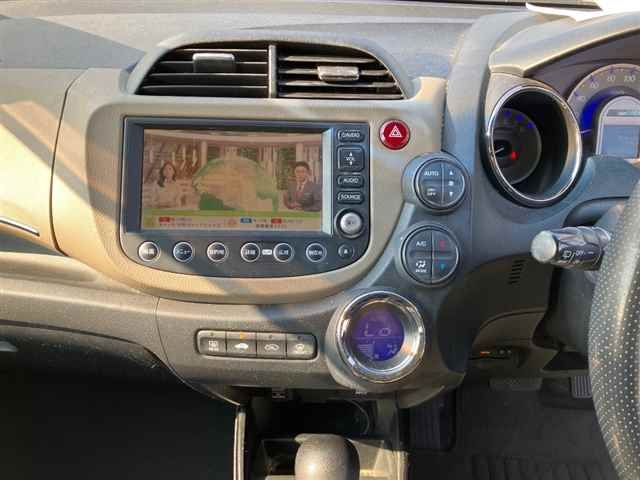 HONDA FIT SHUTTLE 2011