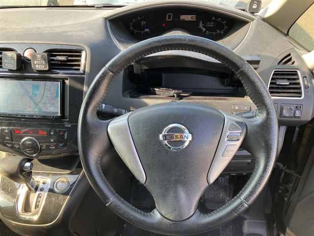 NISSAN SERENA 2012