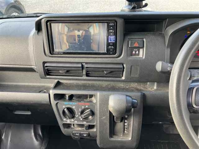 DAIHATSU HIJET VAN 2022