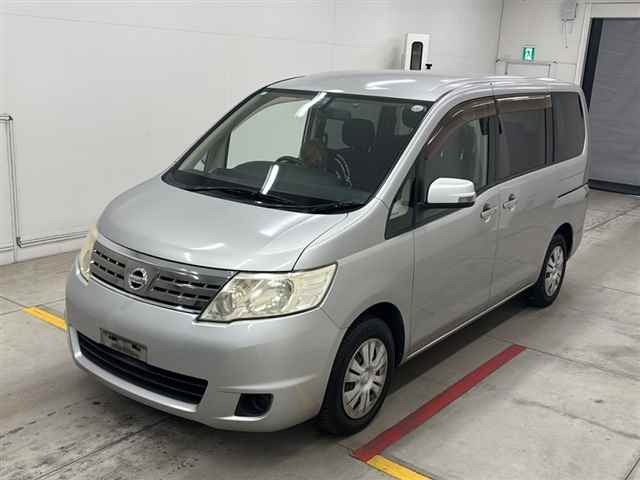NISSAN SERENA 2010
