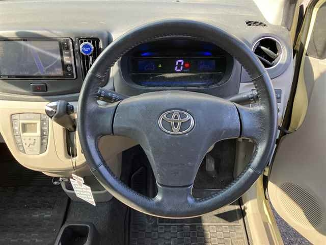 TOYOTA PIXIS EPOCH 2012