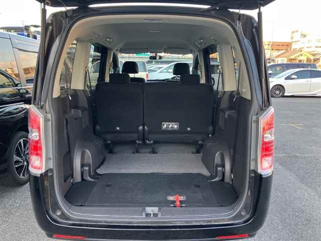 HONDA STEP WAGON 2011