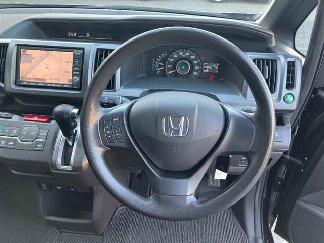 HONDA STEP WAGON 2011