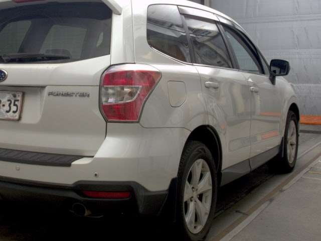 SUBARU FORESTER 2014