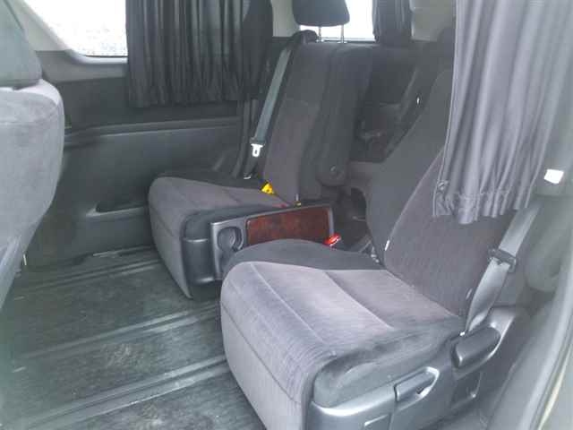 TOYOTA ALPHARD 2012