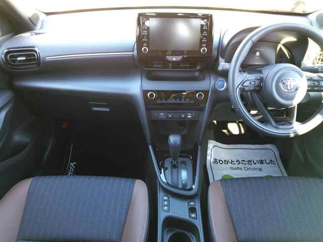 TOYOTA YARIS CROSS 2023