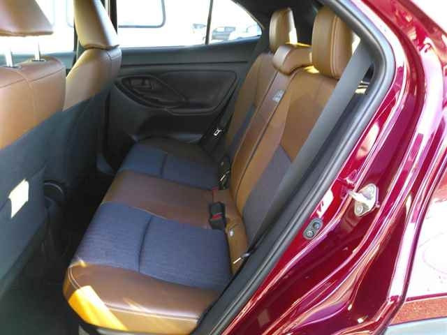 TOYOTA YARIS CROSS 2023