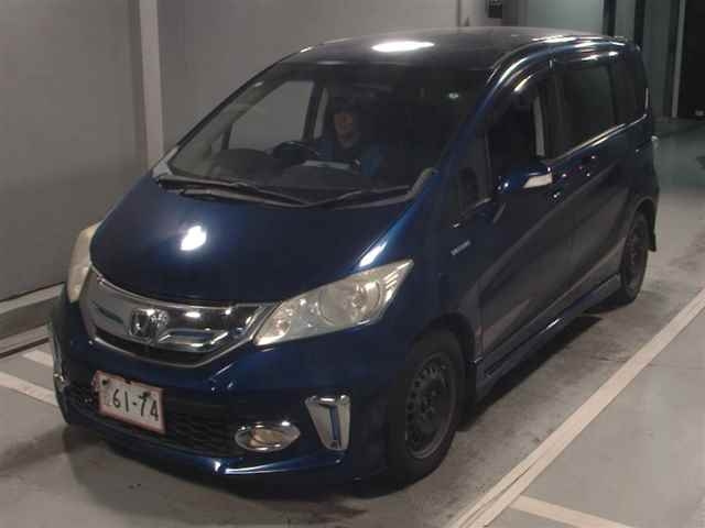 HONDA FREED 2013