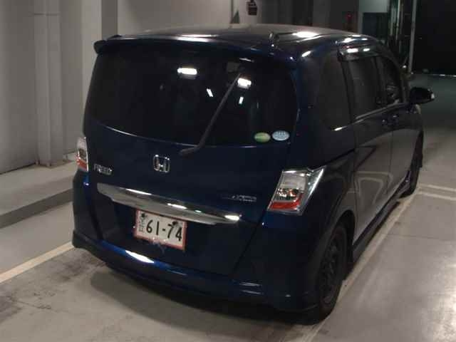 HONDA FREED 2013