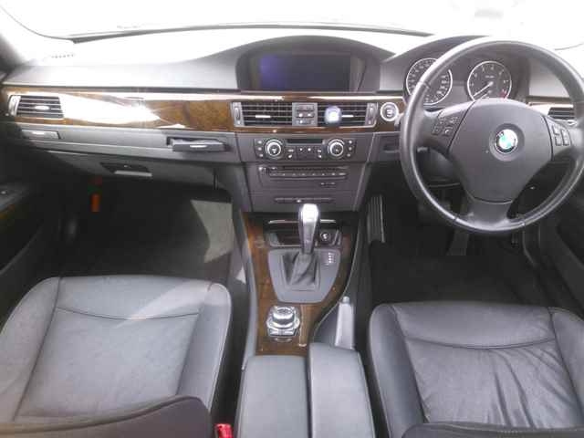 BMW 3 SERIES 2010