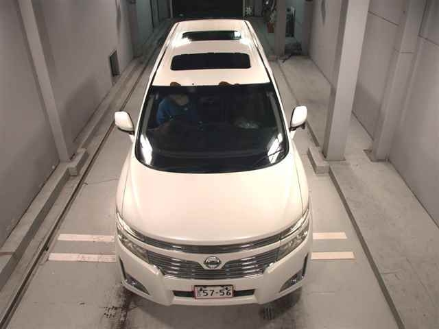 NISSAN ELGRAND 2010