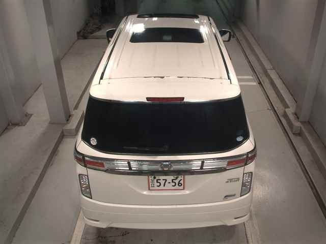 NISSAN ELGRAND 2010