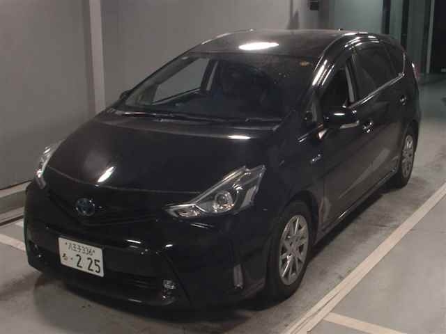 TOYOTA PRIUS ALPHA 2018