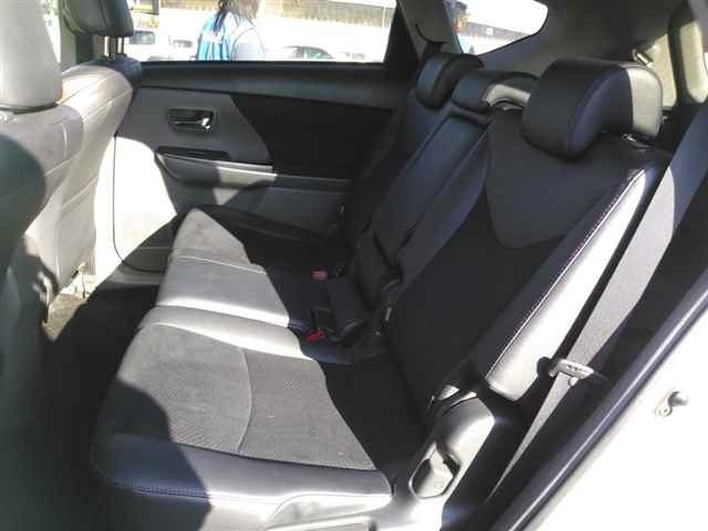 TOYOTA PRIUS ALPHA 2014