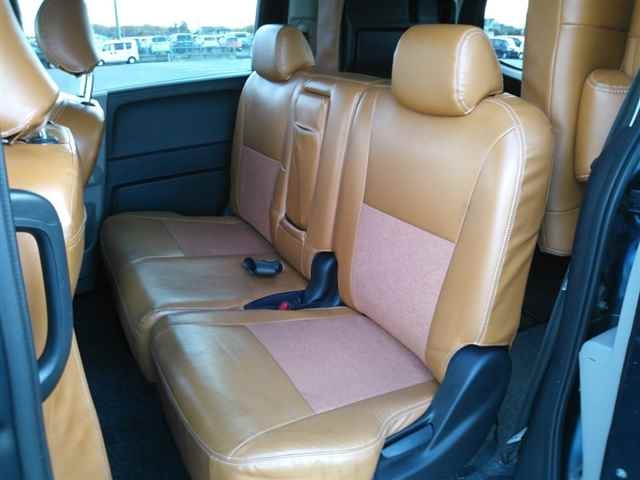 HONDA FREED 2009