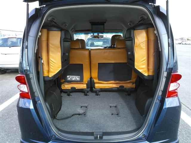 HONDA FREED 2009