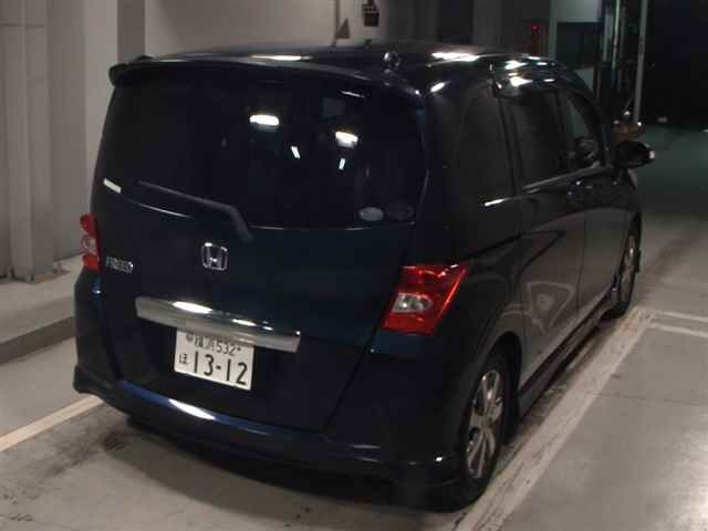 HONDA FREED 2009