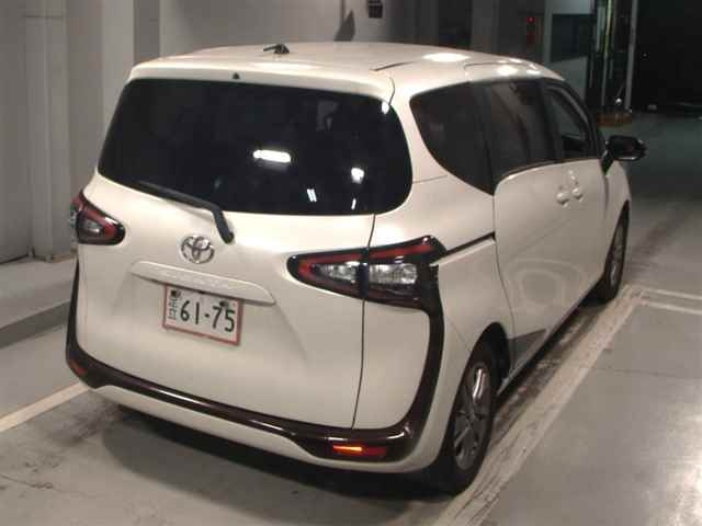 TOYOTA SIENTA 2017