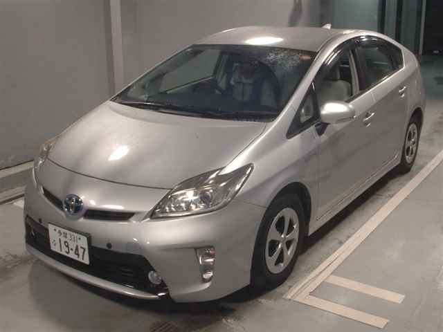 TOYOTA PRIUS 2014